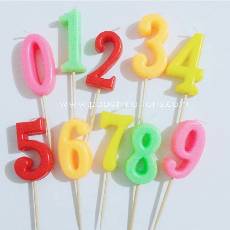 Plain Numbers Candle